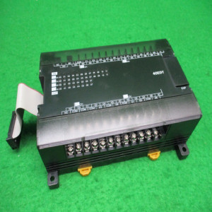 북48663/PLC/CP1W-40EDT/옴론