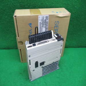 주20011/미사용서보드라이브/SGDV-R90A01B002000/100W/야스가와