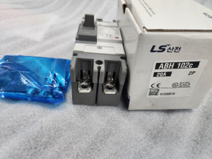 주25269/ 미사용 단상용 배선용 차단기   모델 LS  ABH102c   20A  2P