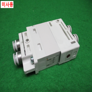 주15114/미사용공압체크블록/VQ2000-FPG-C8C8/SMC
