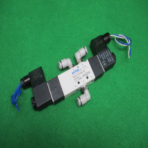 초10388/공압솔레노이드밸브/4V230E-08/AC220V/AirTAC