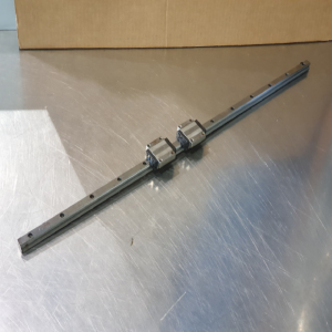 초10621/LM가이드/길이760,폭15/HSR15/THK