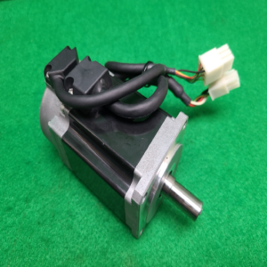 초13301/서보모터/CSMT-04BB1ANT3/RS