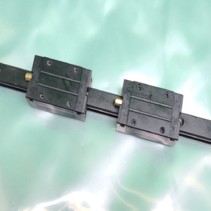 초13338/LM가이드/길이450,폭15/SBI15HLS