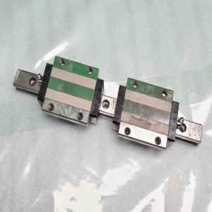 초13346/LM가이드/길이300,폭23/SHS25/THK