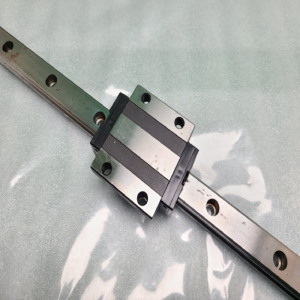 초13352/LM가이드/길이880,폭23/MSB25ESSFC