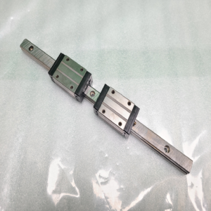 초13365/LM가이드/길이293,폭15/LS15/NSK