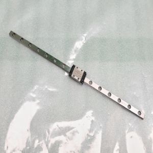 초13371/미사용LM가이드/길이300,폭9/SRS9XM/THK