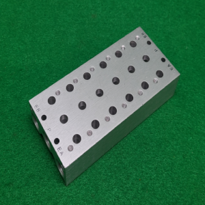 초13696/공압솔레노이드SY7120용매니폴트블록/SS5Y7-20-06/모델명라벨없음