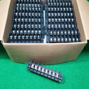 초21350/미사용서보드라이브,인버터터미널블록단자대/DG30-A-08P-13-00A(H)/나사M4/샘스볼트/1개발송/DEGSON