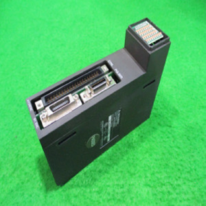북63031/PLC/A172SENC/시리얼B048/미츠비시