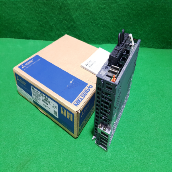 주26048/미사용서보드라이브/MR-J4-20B-RJ/200W/미쓰비시